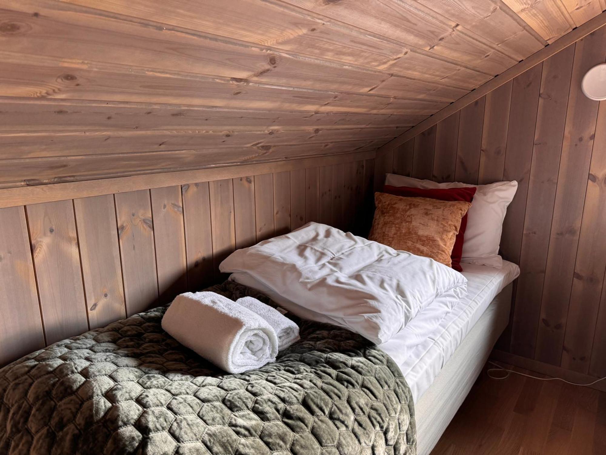 Superior Cabin Ballstad Lofoten Esterno foto